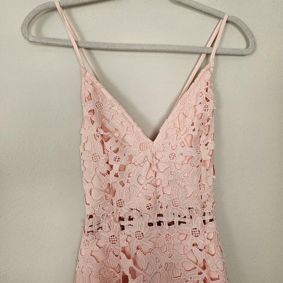 Lovers and Friends Bellini lace mini dress pink size S - Picture 11 of 13